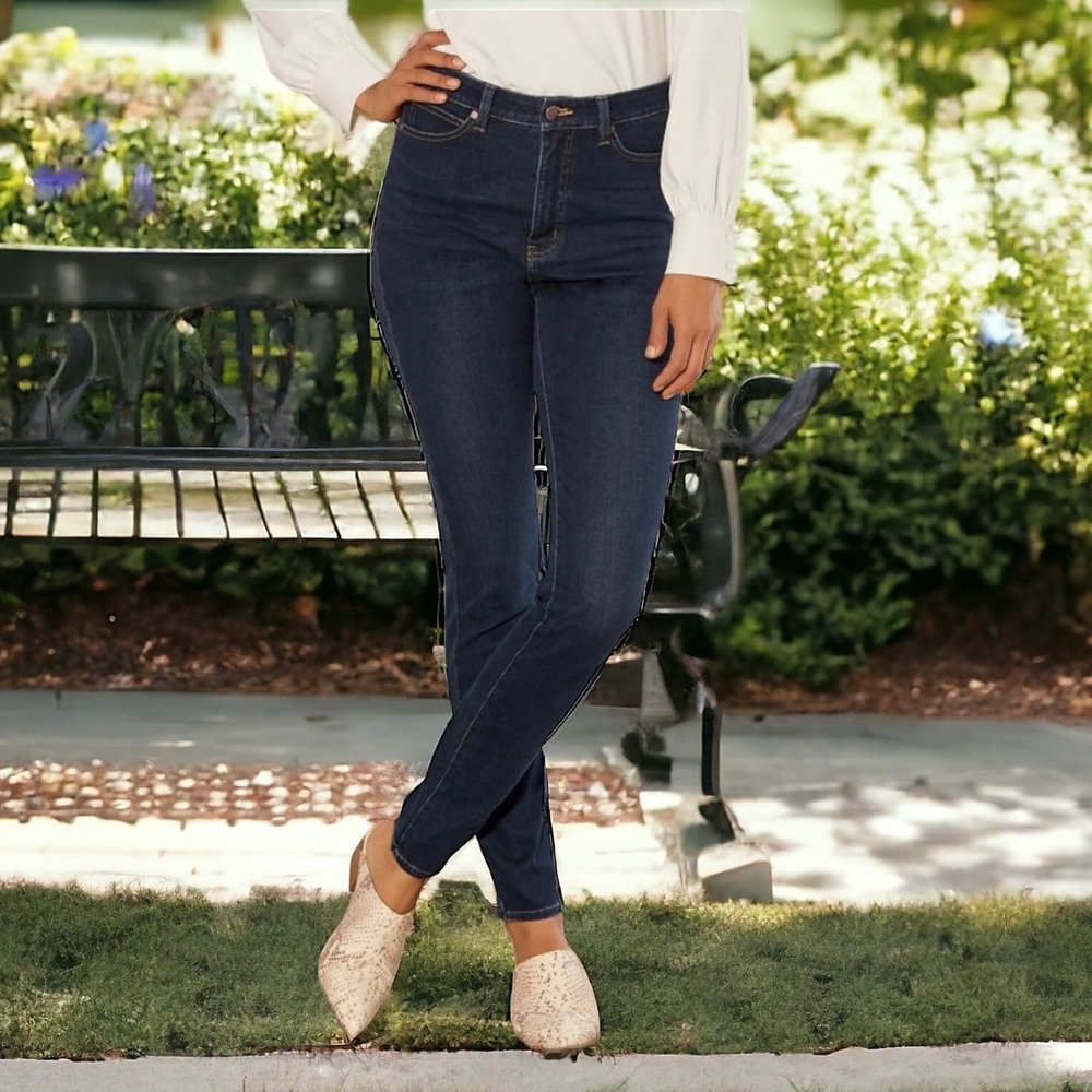 Soft Surroundings NEW Ultimate High Rise Slim Jeans Size 4 Petite Waverly Wash